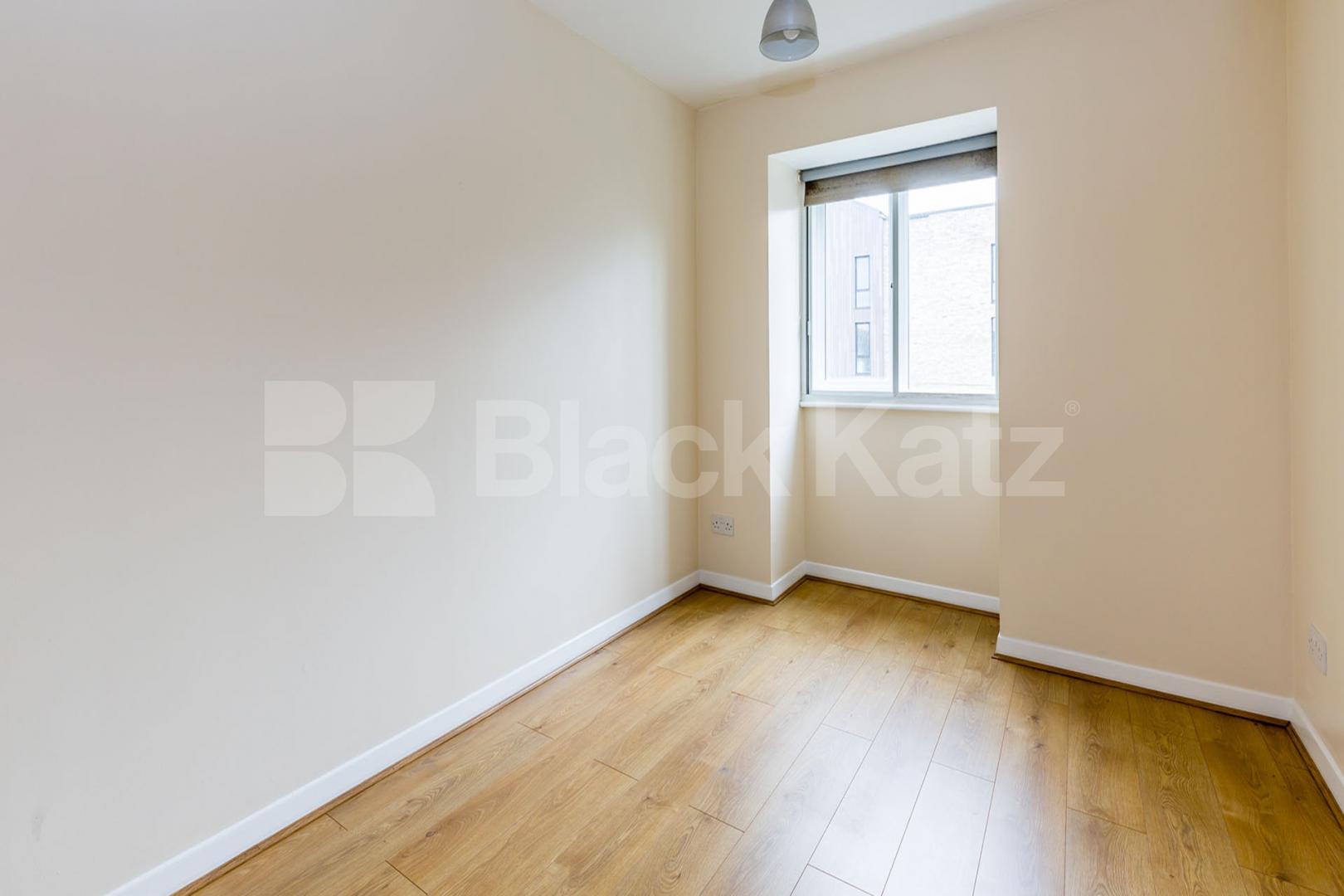 Large reception, 2 double bedroom rooms on a quiet residential street  Bunning Way , Caledonian Road 